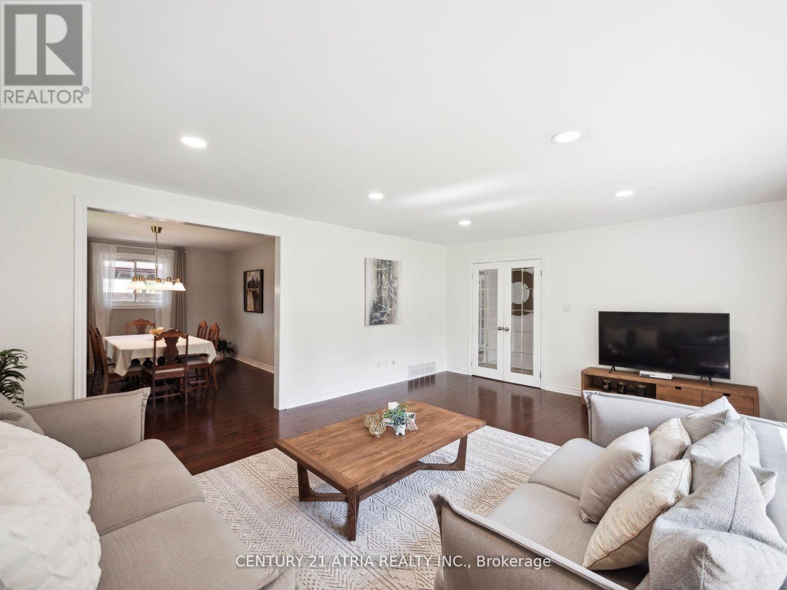 7 May Avenue, East Gwillimbury, Ontario  L0G 1V0 - Photo 15 - N12387698