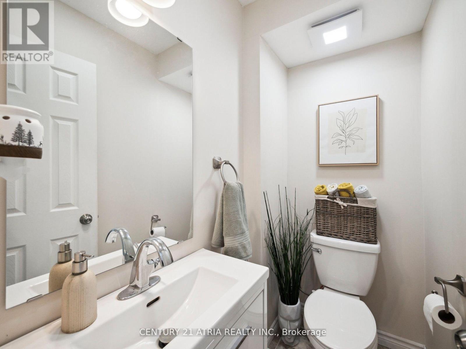 7 May Avenue, East Gwillimbury, Ontario  L0G 1V0 - Photo 29 - N12387698