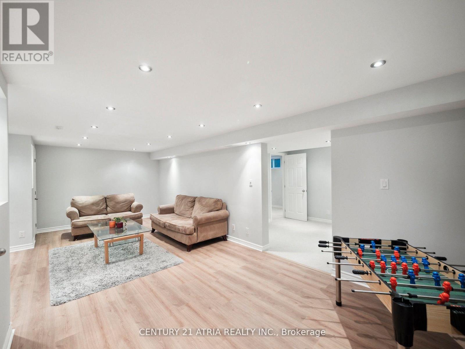 7 May Avenue, East Gwillimbury, Ontario  L0G 1V0 - Photo 35 - N12387698