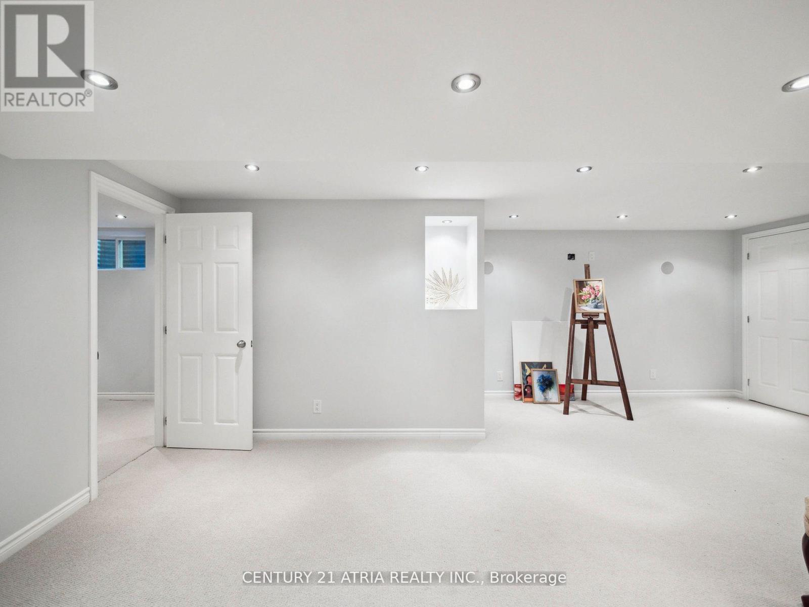 7 May Avenue, East Gwillimbury, Ontario  L0G 1V0 - Photo 37 - N12387698
