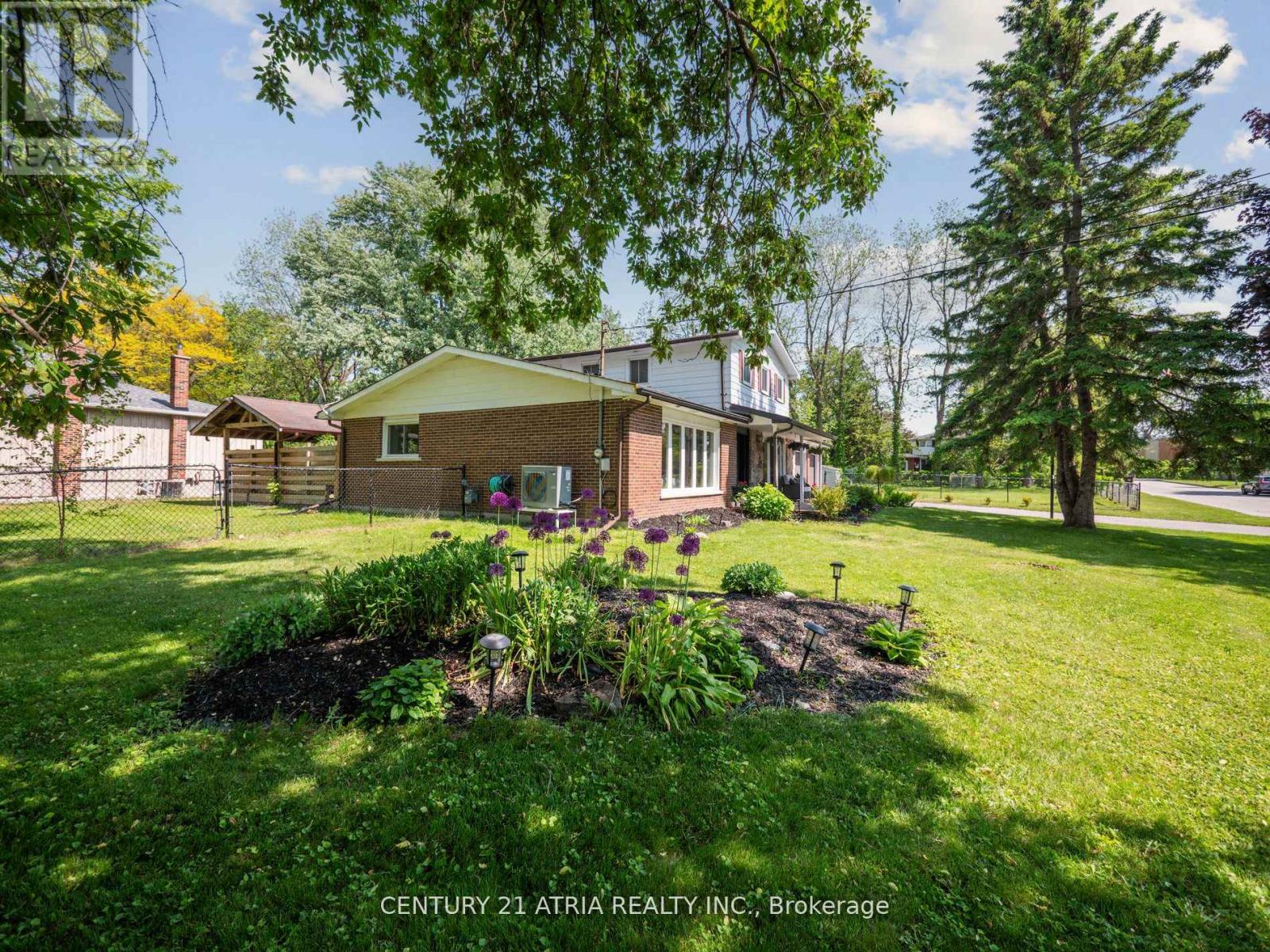 7 May Avenue, East Gwillimbury, Ontario  L0G 1V0 - Photo 7 - N12387698