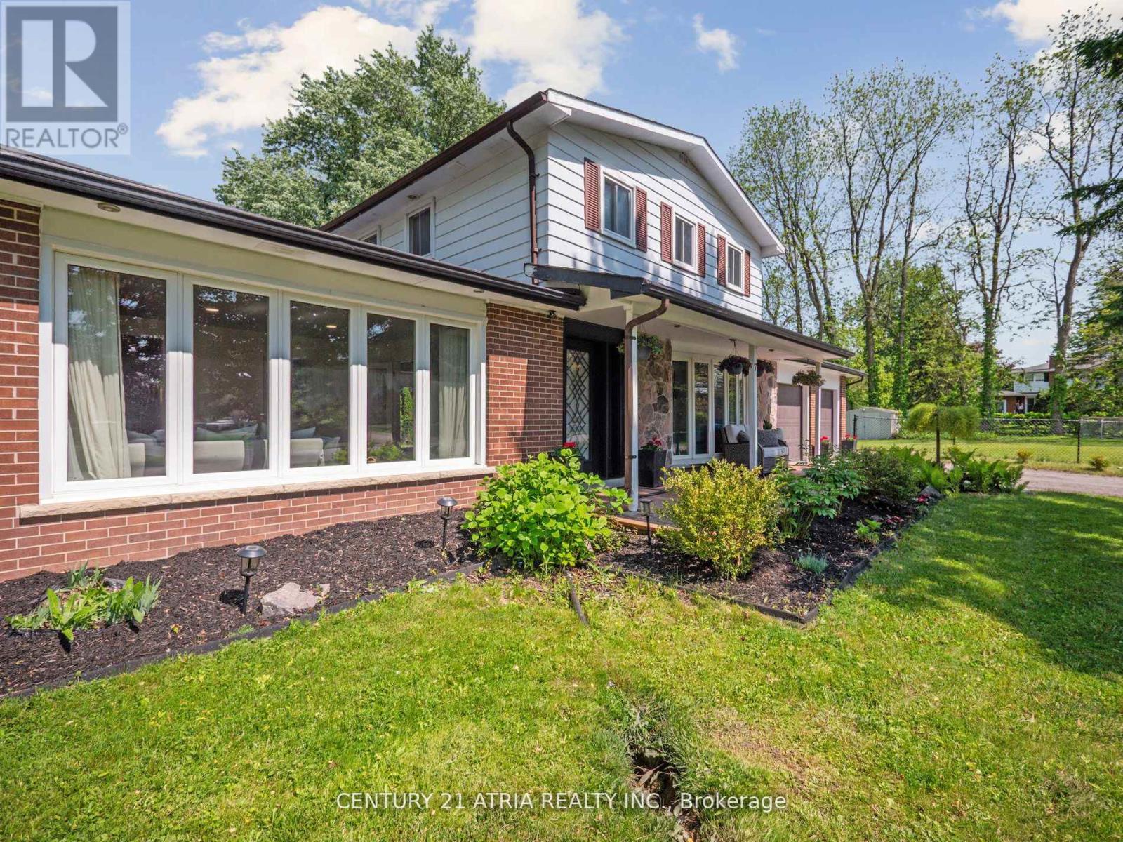 7 May Avenue, East Gwillimbury, Ontario  L0G 1V0 - Photo 9 - N12387698