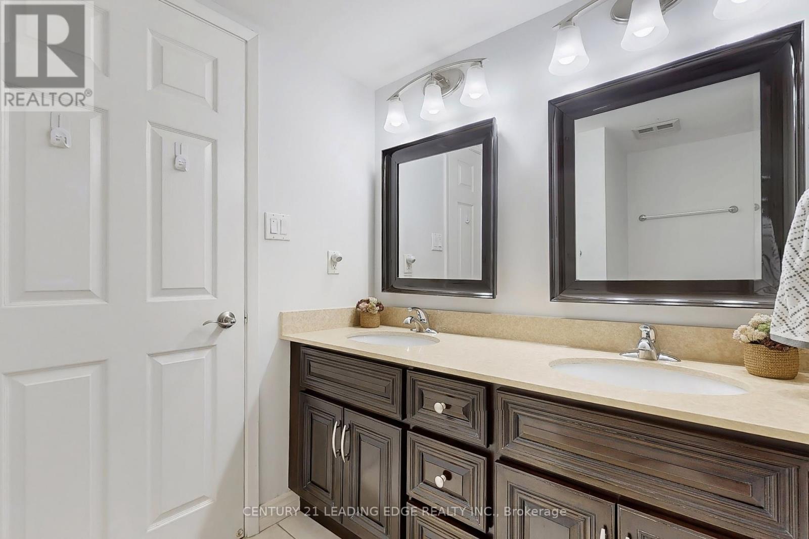 413 - 309 Major Mackenzie Drive E, Richmond Hill, Ontario  L4C 9V5 - Photo 19 - N12387703