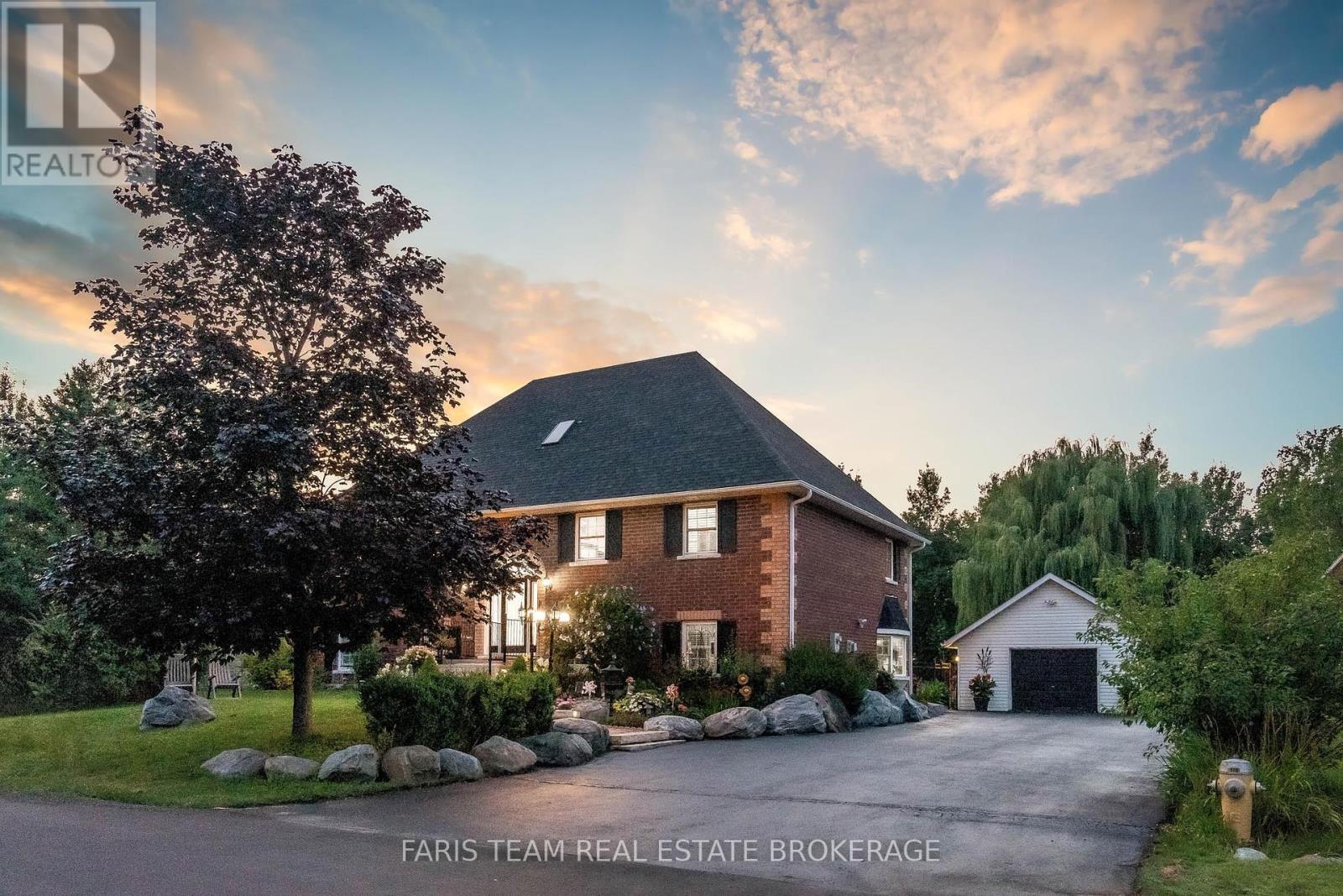 Property at 63 BROADVIEW STREET image 2