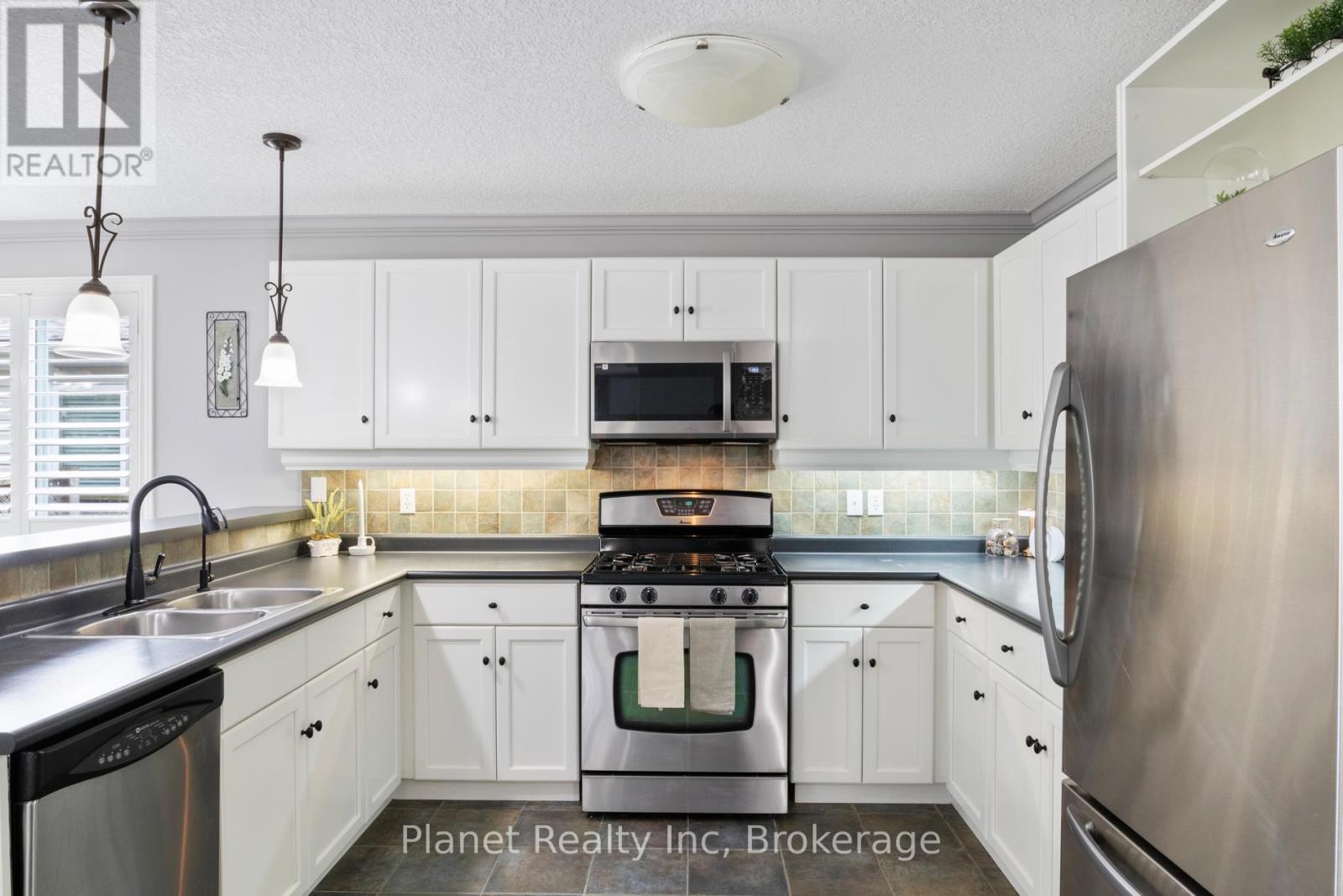 23 Muscovey Drive, Woolwich, Ontario  N3B 3M5 - Photo 11 - X12387775