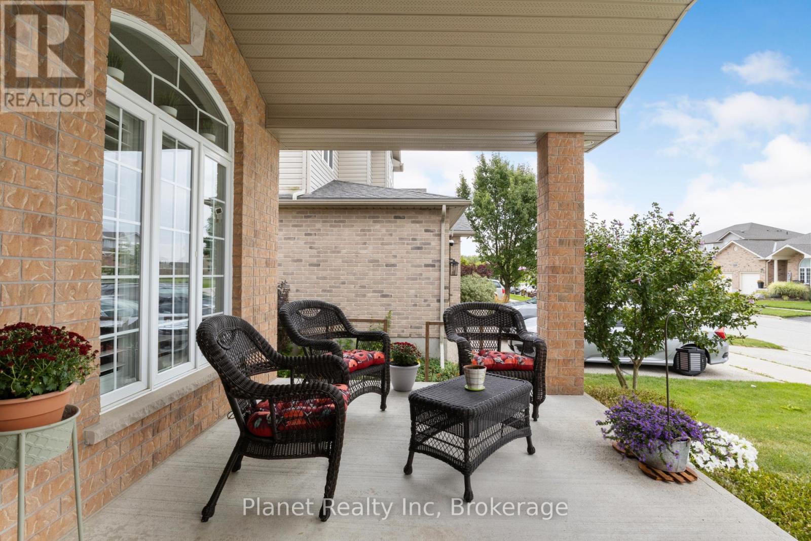 23 Muscovey Drive, Woolwich, Ontario  N3B 3M5 - Photo 4 - X12387775