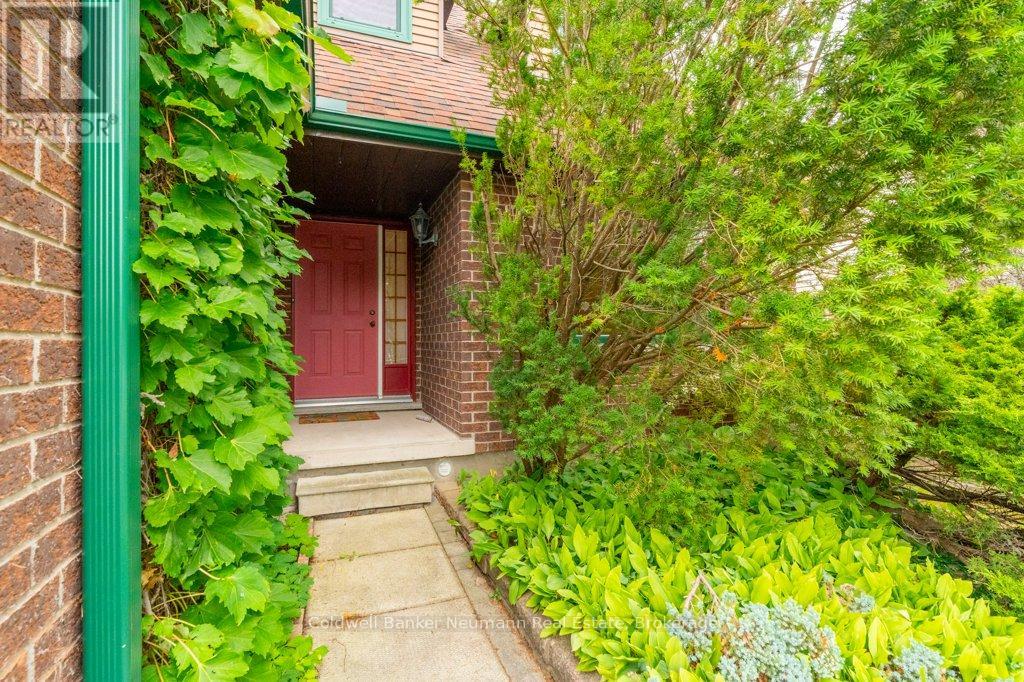 Property at 27 CELIA CRESCENT image 4