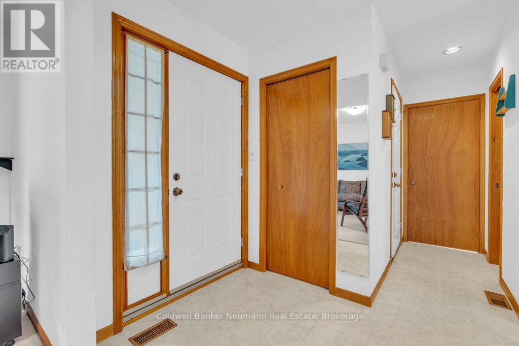 Property at 27 CELIA CRESCENT image 5