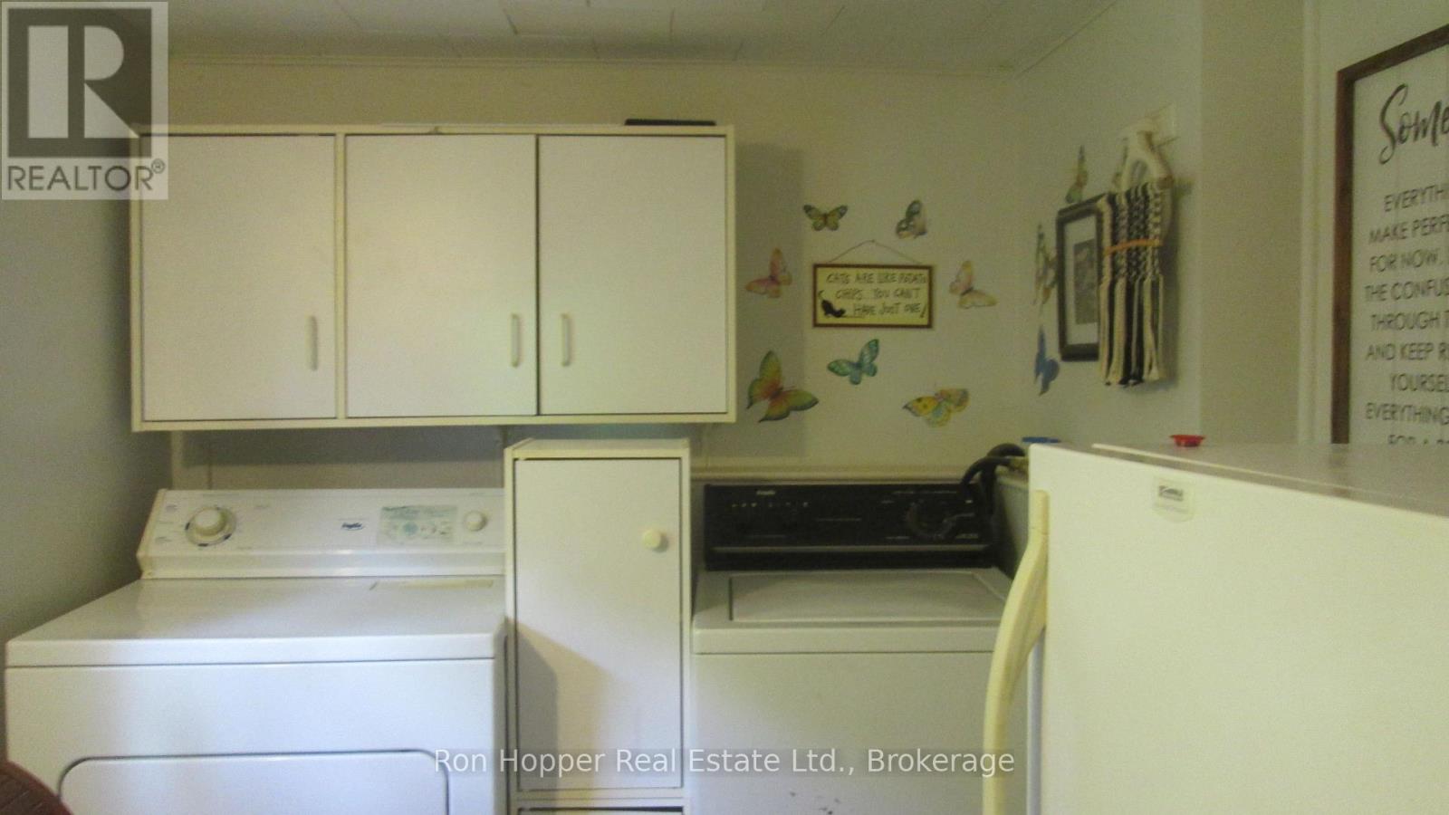 27 Sussex Square, Georgian Bluffs, Ontario  N4K 5N5 - Photo 14 - X12387902