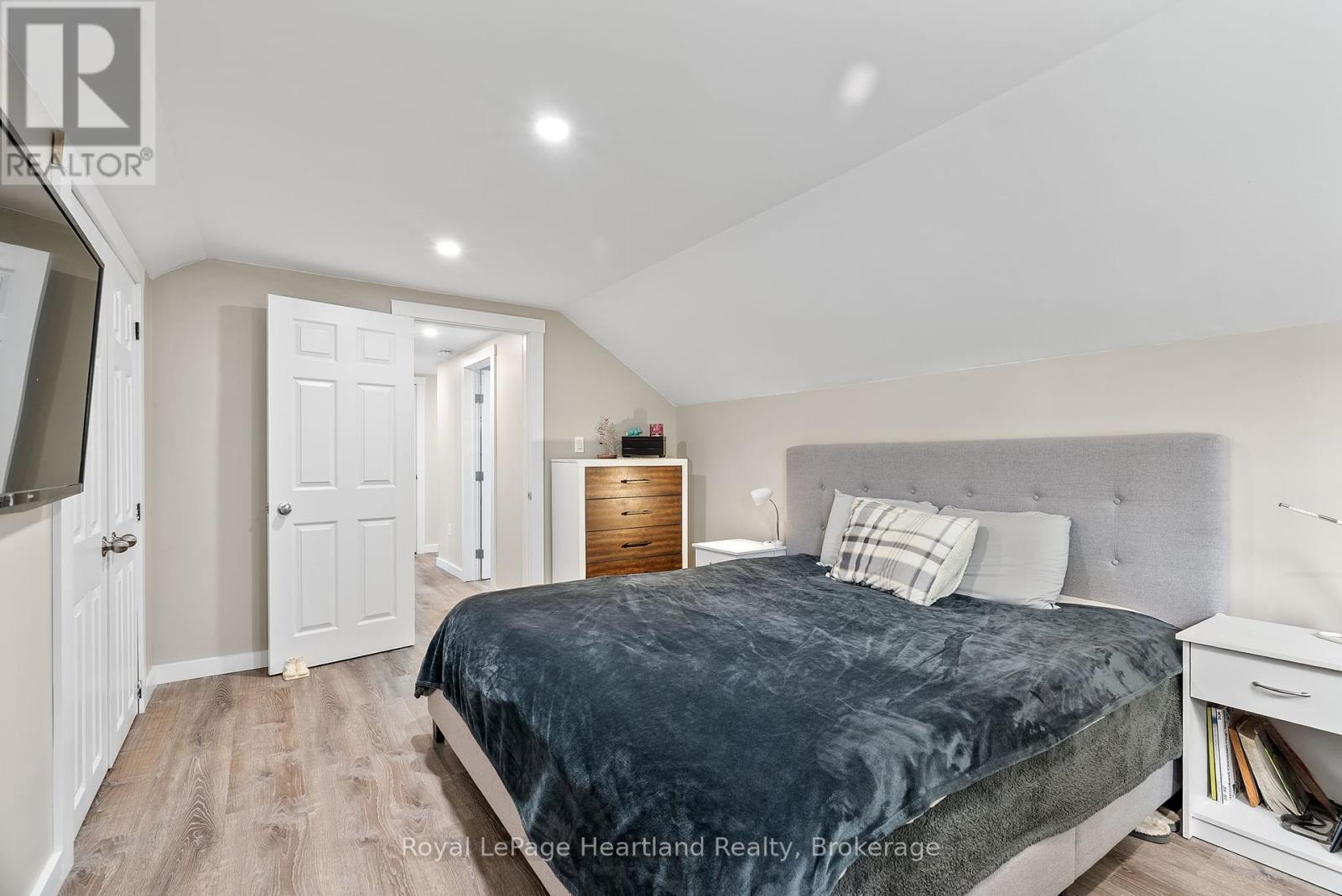 393 Shuter Street, North Huron, Ontario  N0G 2W0 - Photo 24 - X12387922