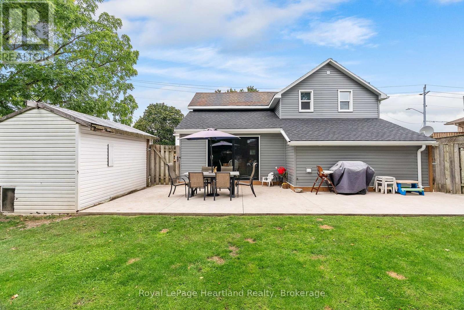 393 Shuter Street, North Huron, Ontario  N0G 2W0 - Photo 30 - X12387922