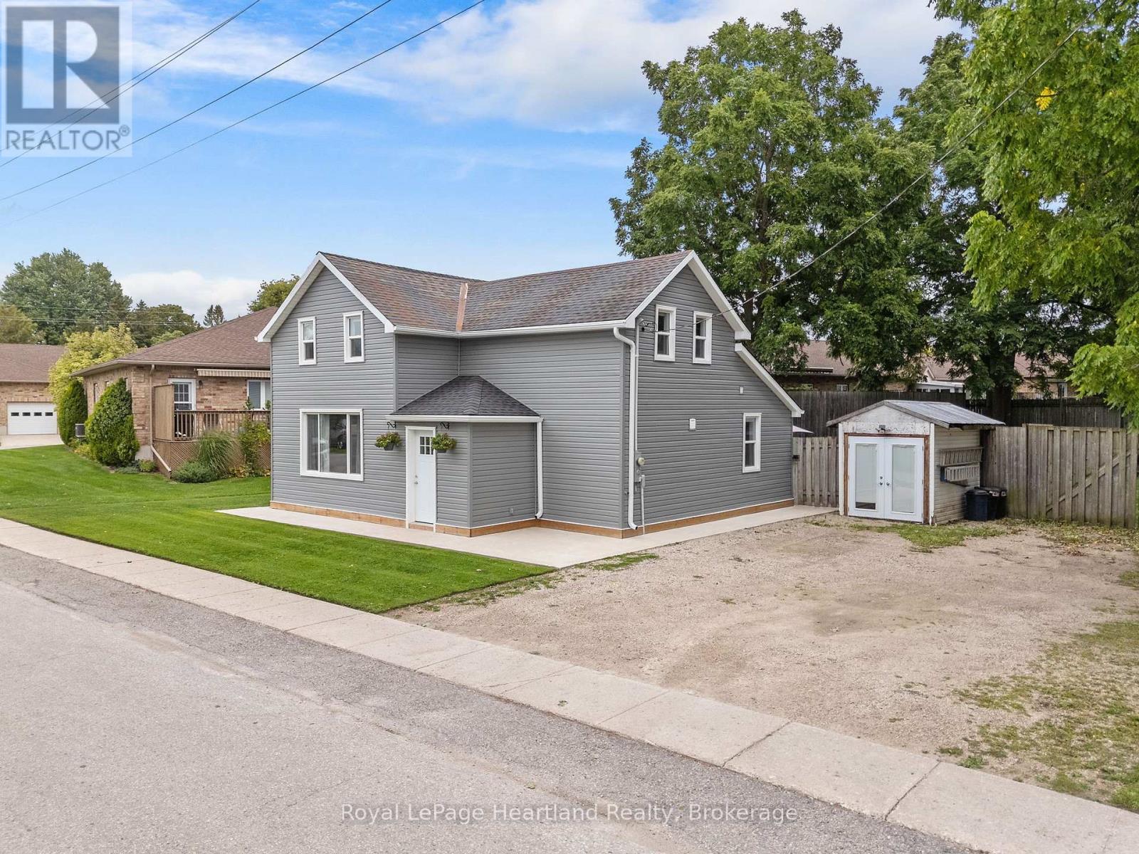 393 Shuter Street, North Huron, Ontario  N0G 2W0 - Photo 37 - X12387922