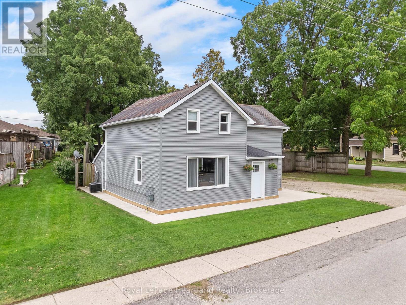 393 Shuter Street, North Huron, Ontario  N0G 2W0 - Photo 42 - X12387922