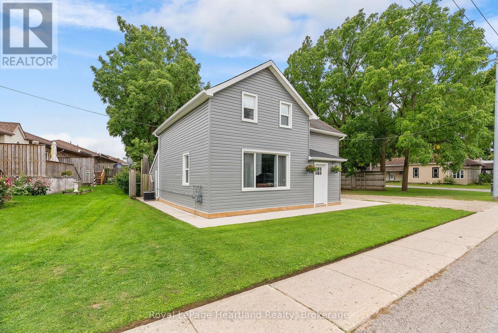 393 Shuter Street, North Huron, Ontario  N0G 2W0 - Photo 47 - X12387922