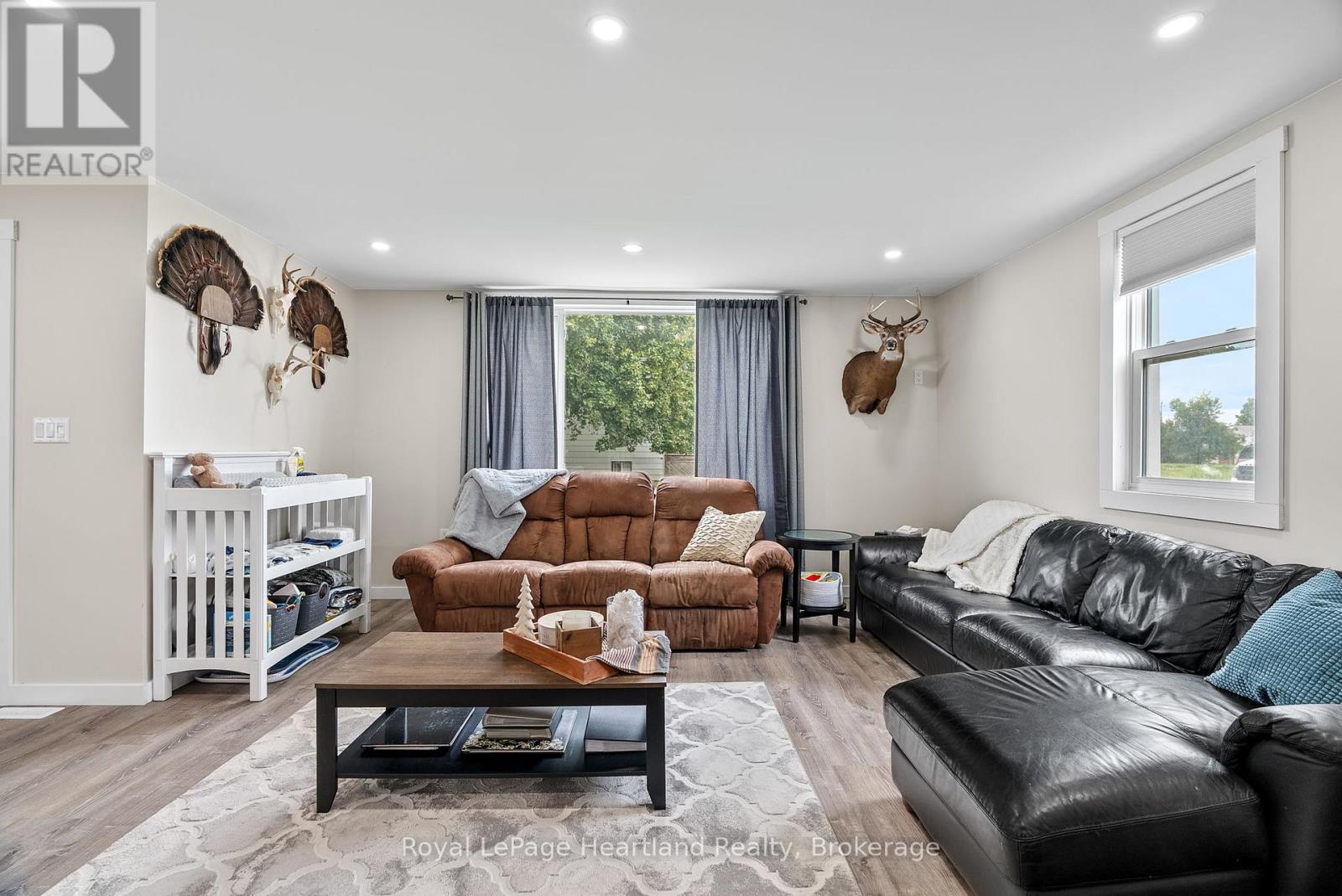 393 Shuter Street, North Huron, Ontario  N0G 2W0 - Photo 6 - X12387922