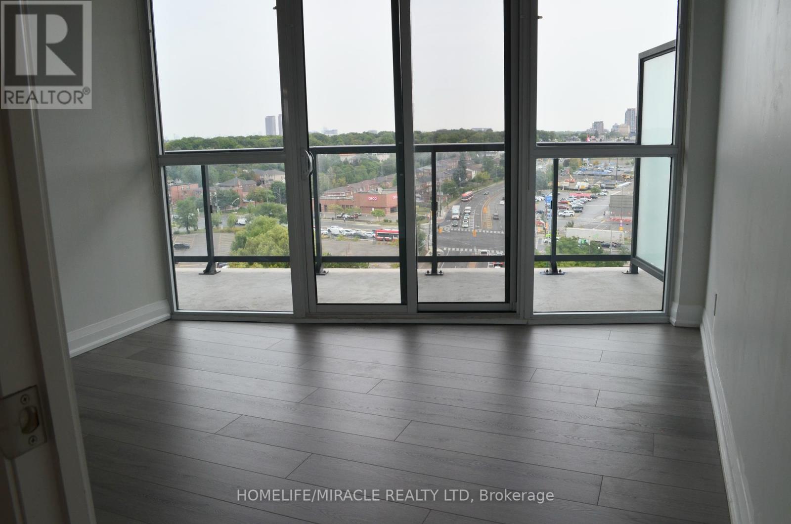 1305 - 1461 Lawrence Avenue W, Toronto, Ontario  M6L 0A6 - Photo 17 - W12387658