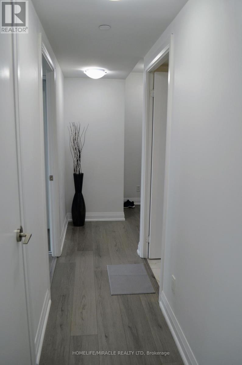 1305 - 1461 Lawrence Avenue W, Toronto, Ontario  M6L 0A6 - Photo 25 - W12387658