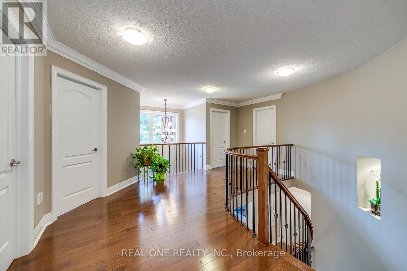 1507 Arrowhead Road, Oakville, Ontario  L6H 7V6 - Photo 25 - W12387704