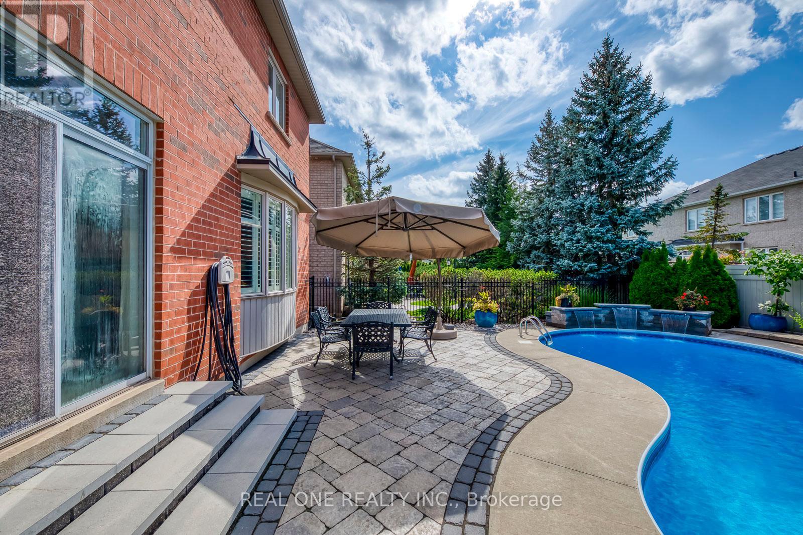 1507 Arrowhead Road, Oakville, Ontario  L6H 7V6 - Photo 48 - W12387704