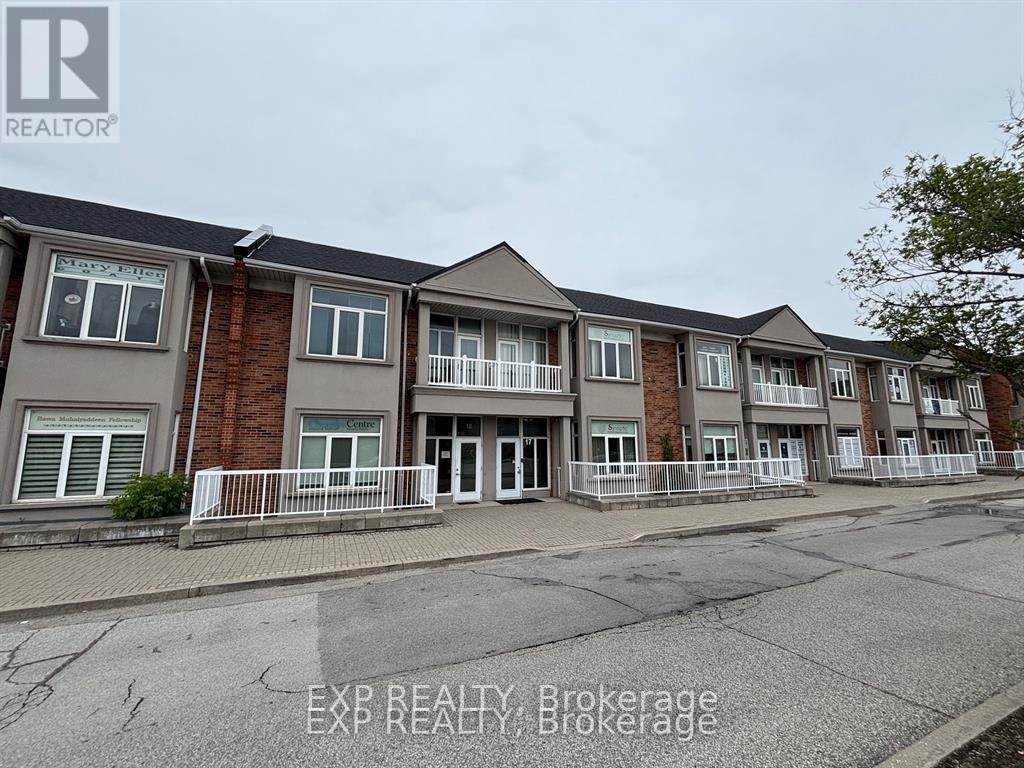 17 - 951 Wilson Avenue, Toronto (Downsview-Roding-Cfb), Ontario  M3K 2A7 - Photo 3 - W12387705
