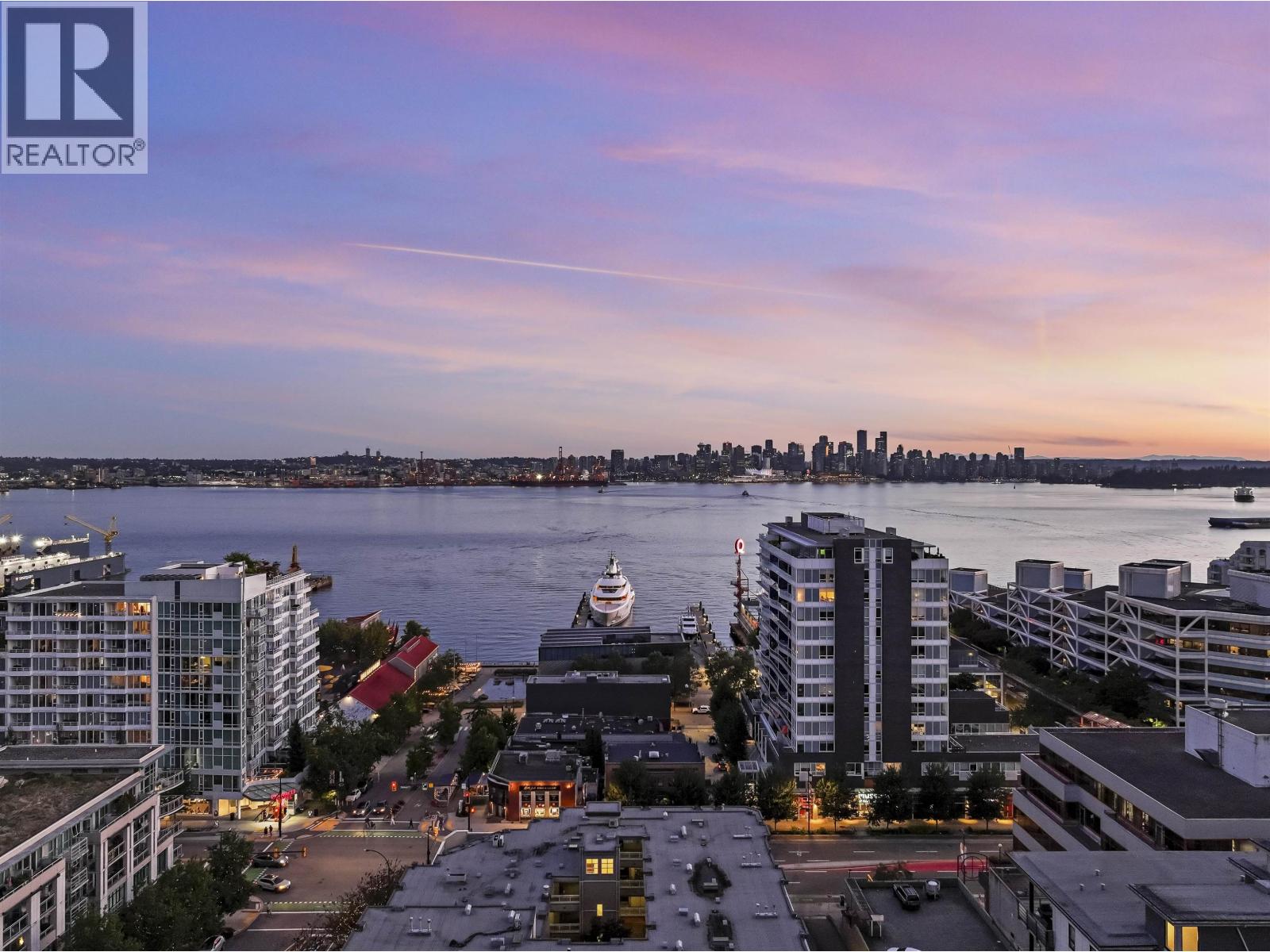 512 105 W 2ND STREET, North Vancouver, British Columbia