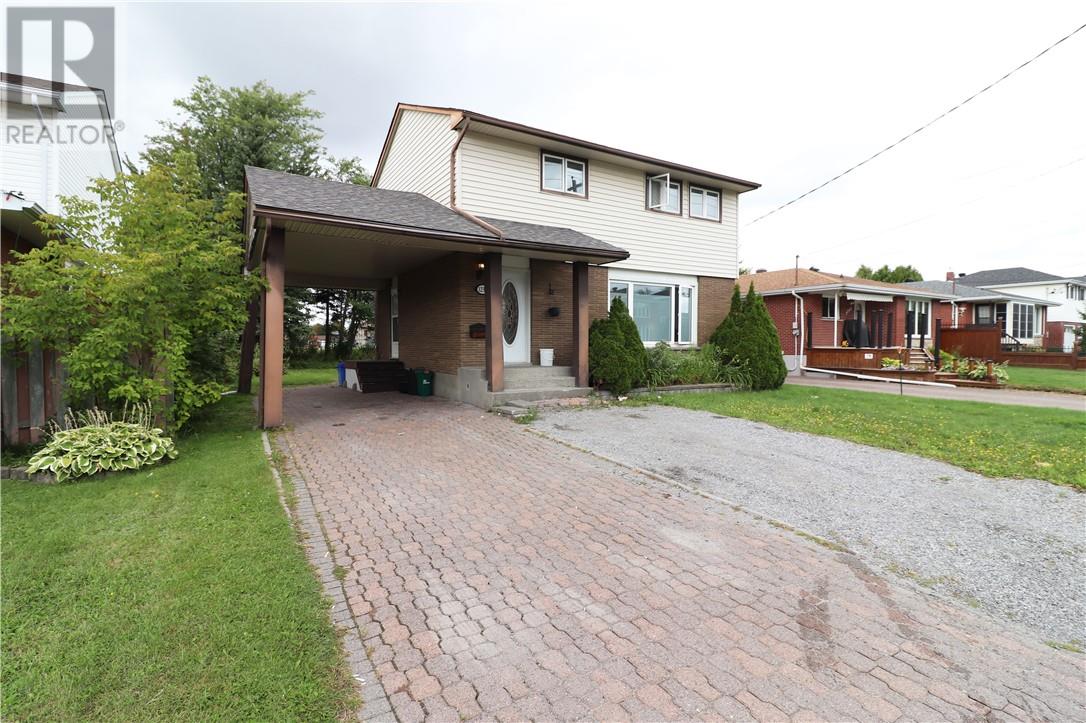 1239 Paquette Street, Sudbury, Ontario  P3A 3X9 - Photo 3 - 2124538