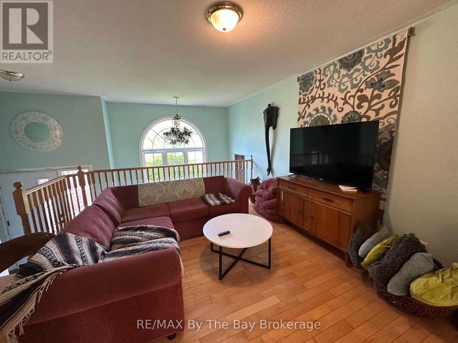 Property at 4 WOODSIDE COURT image 5
