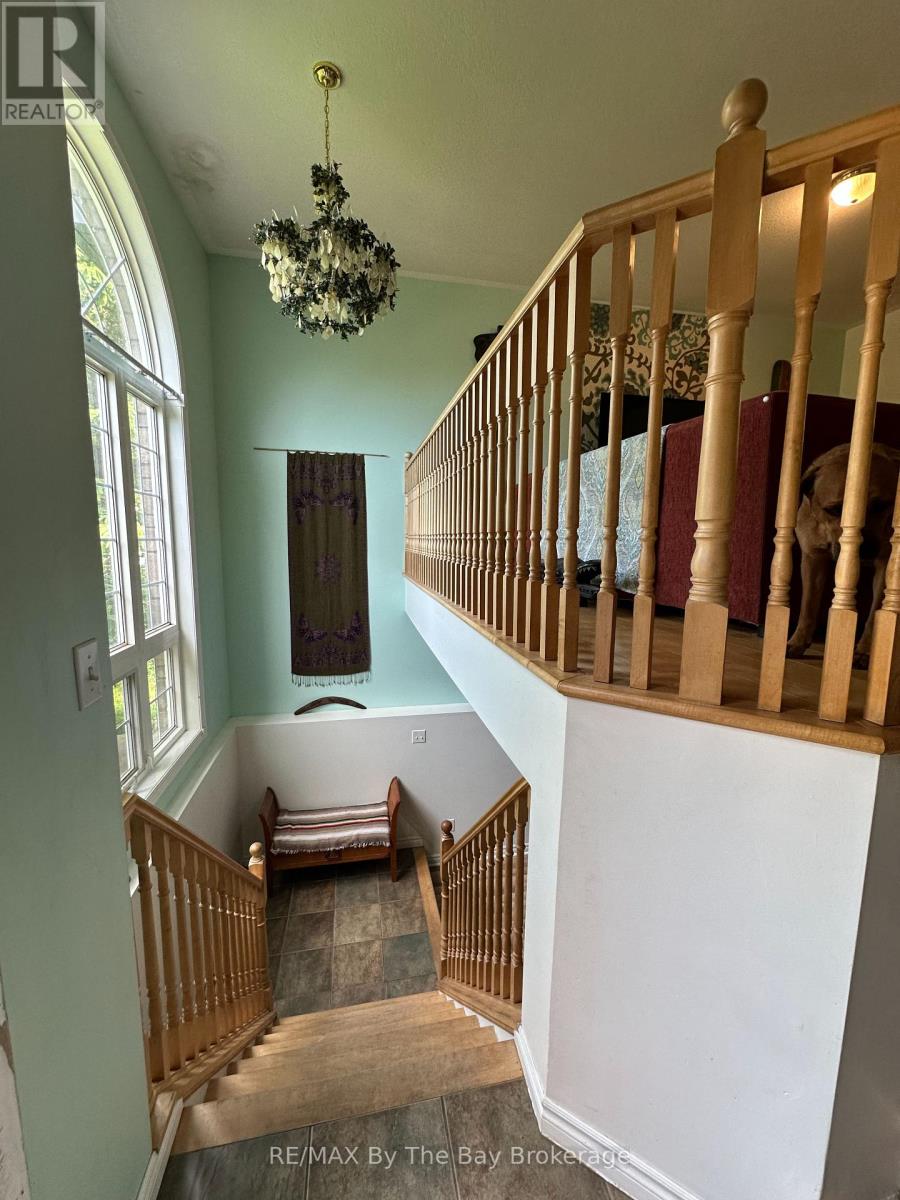 Property at 4 WOODSIDE COURT image 4