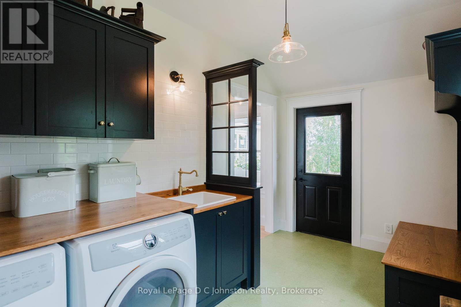 1565 B Line, Arran-Elderslie, Ontario  N0H 2L0 - Photo 5 - X12234637