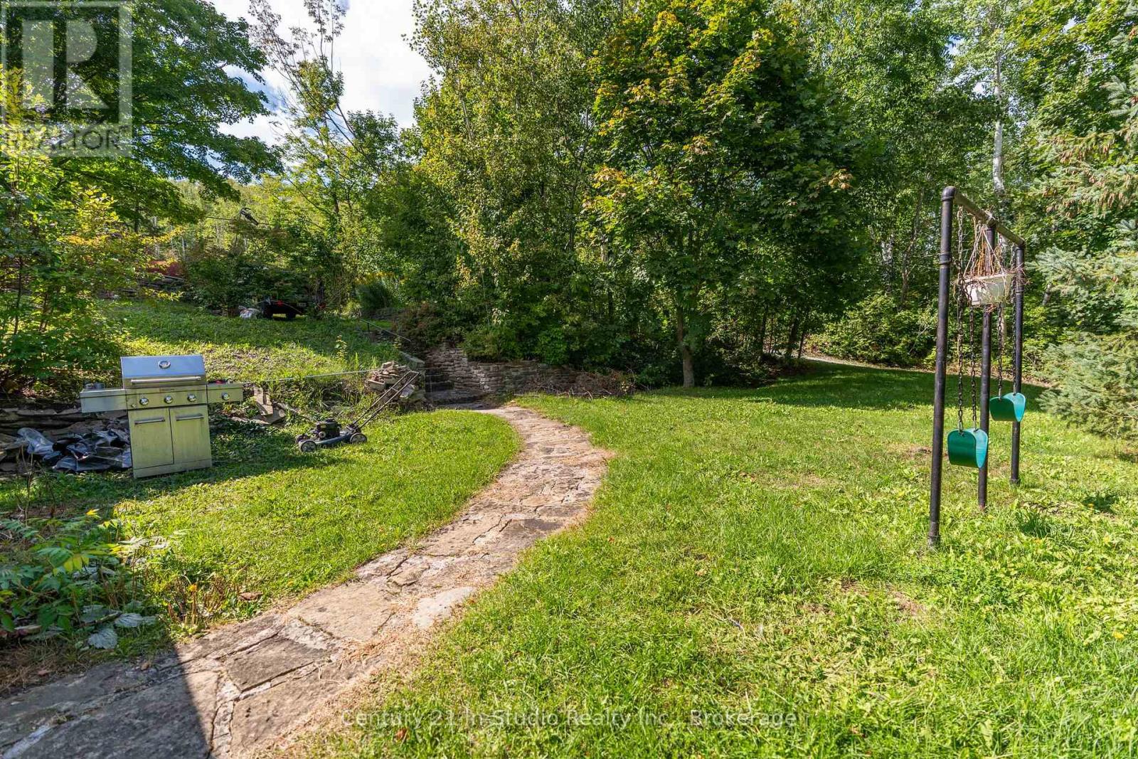 504725 Grey 1 Road, Georgian Bluffs, Ontario  N0H 1S0 - Photo 10 - X12386319
