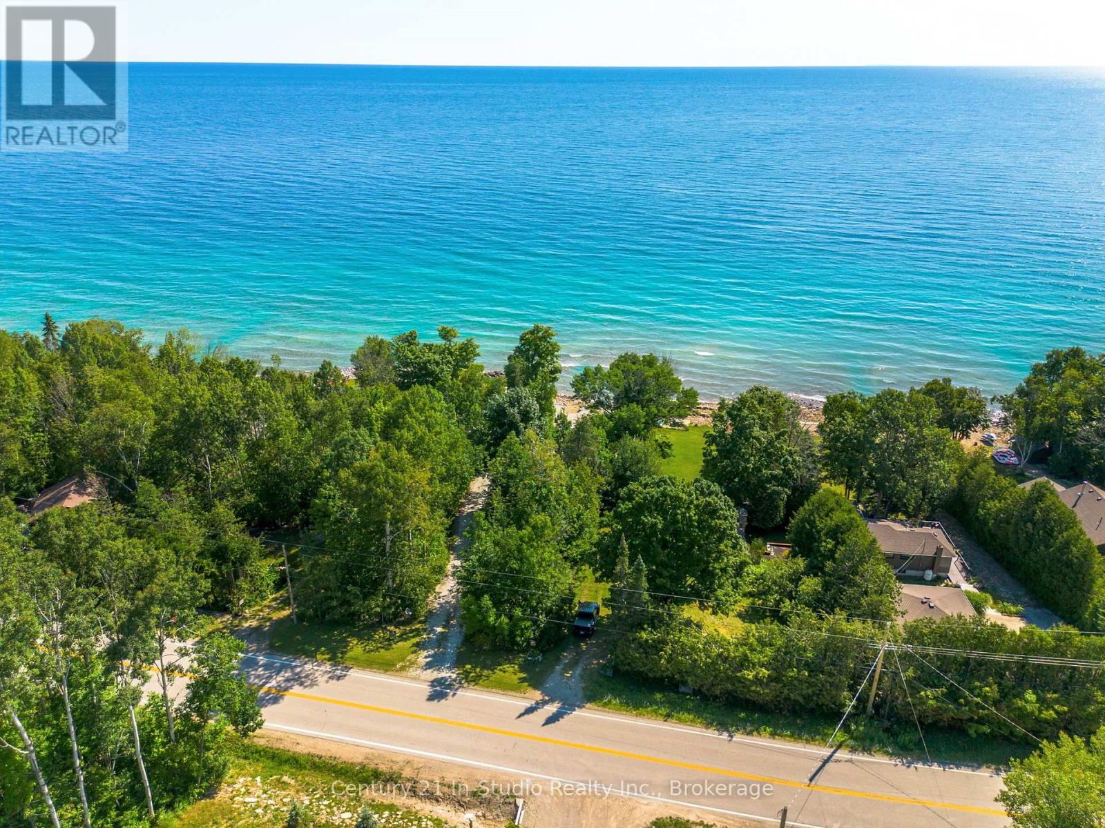 504725 Grey 1 Road, Georgian Bluffs, Ontario  N0H 1S0 - Photo 3 - X12386319