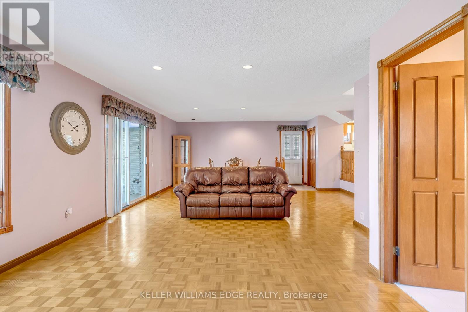 203 Margaret Avenue, Hamilton, Ontario  L8E 2H9 - Photo 17 - X12382103