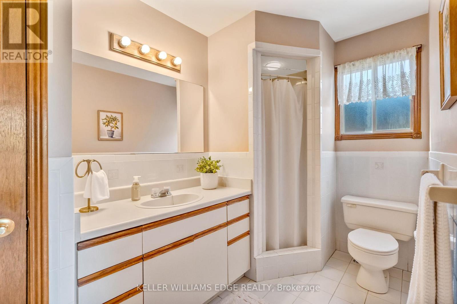 203 Margaret Avenue, Hamilton, Ontario  L8E 2H9 - Photo 15 - X12382103