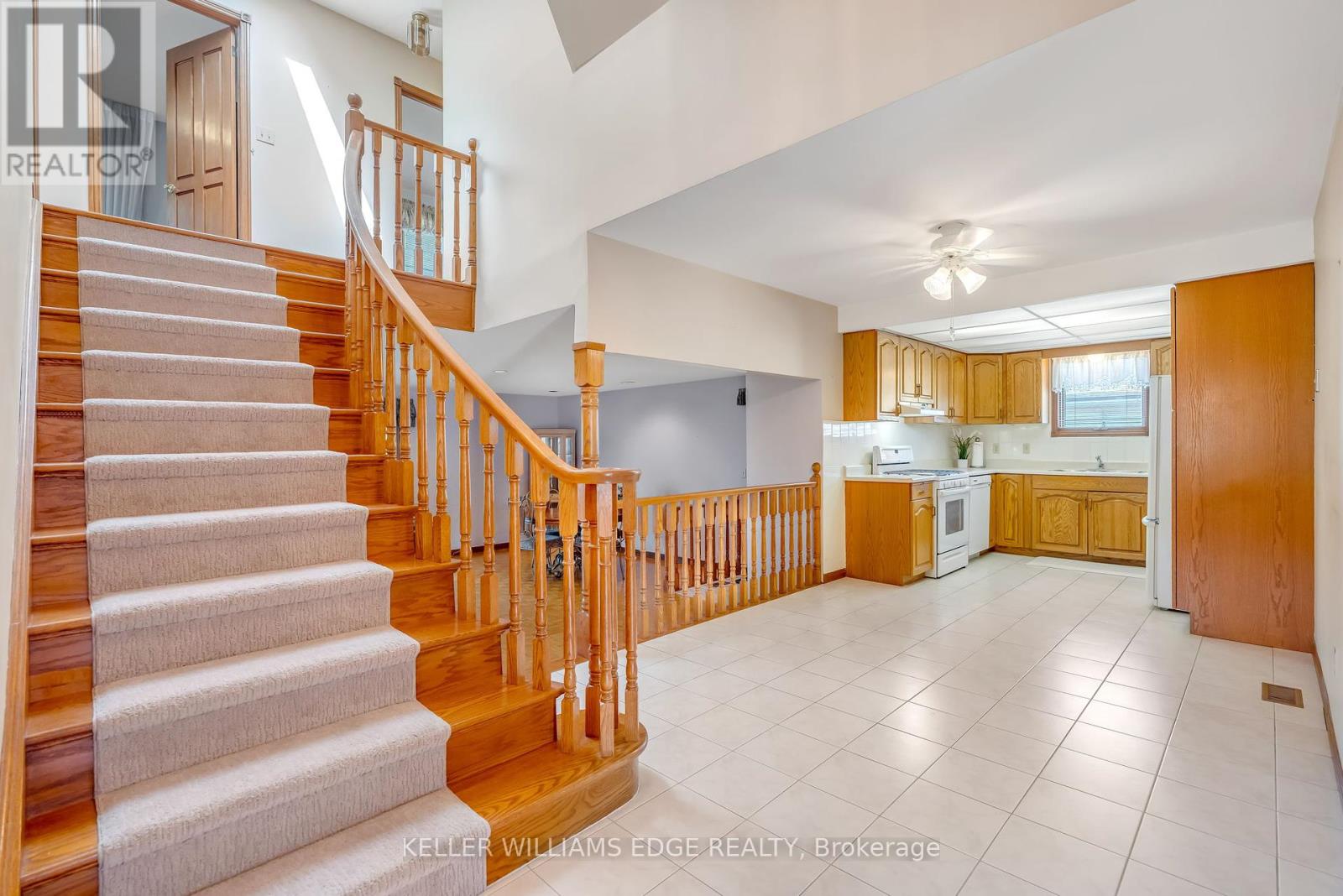 203 Margaret Avenue, Hamilton, Ontario  L8E 2H9 - Photo 9 - X12382103