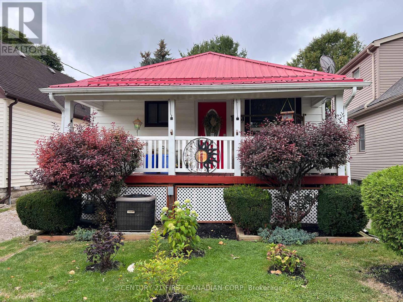 55 Linwood Street, London East, Ontario  N5Y 1W1 - Photo 2 - X12387981