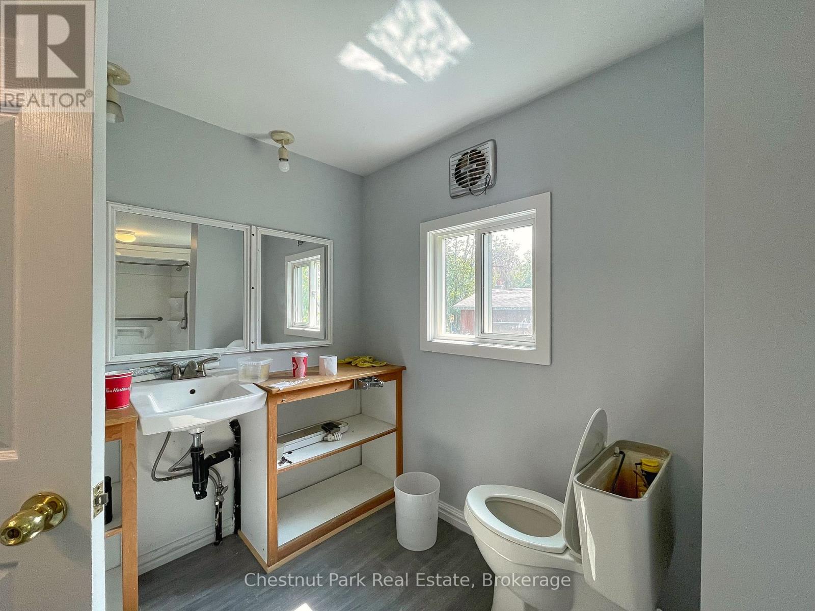 383 Thompson Street, Meaford, Ontario  N4L 1H7 - Photo 11 - X12387994