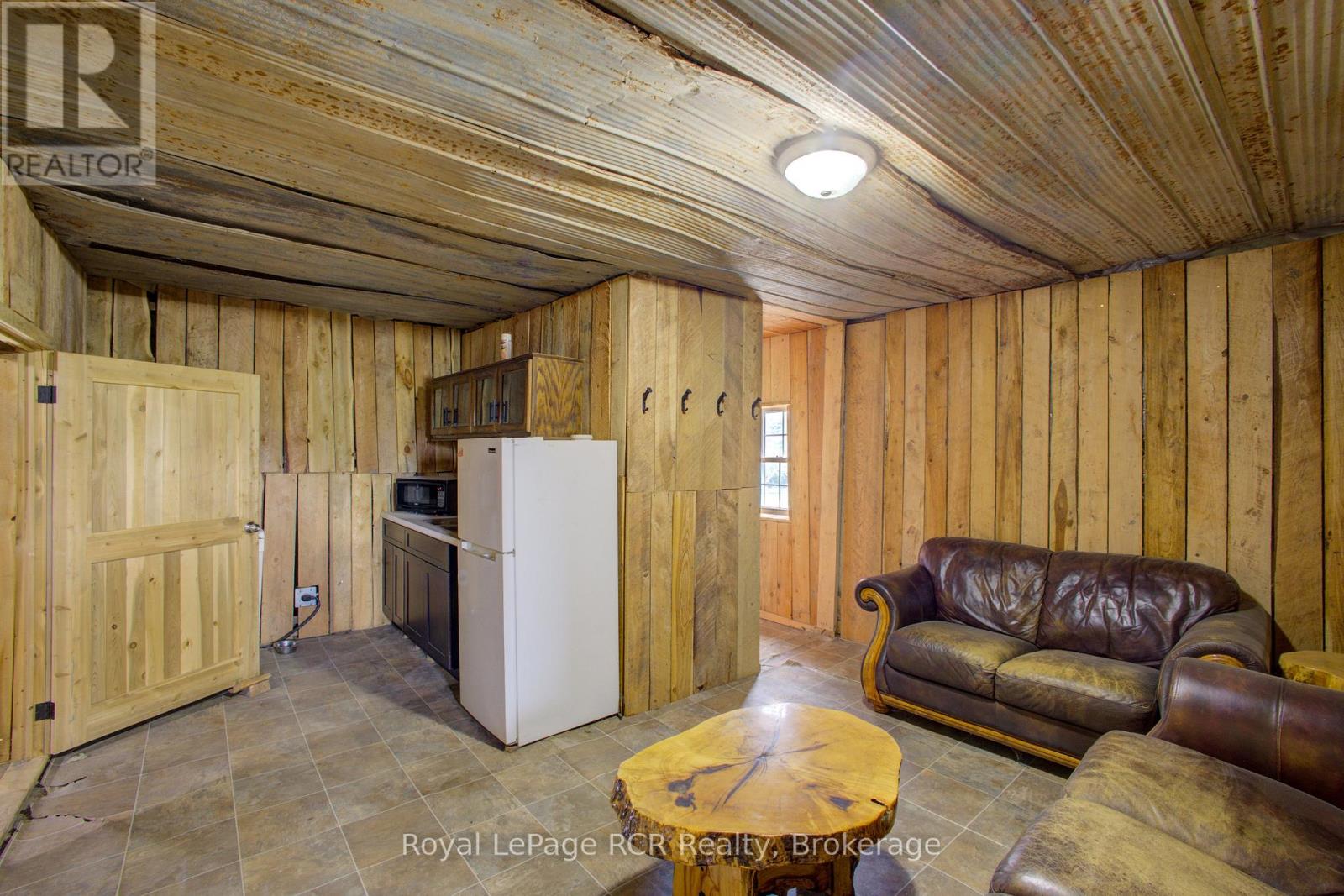 213526 Baseline Road, West Grey, Ontario  N4N 3B8 - Photo 31 - X12388087