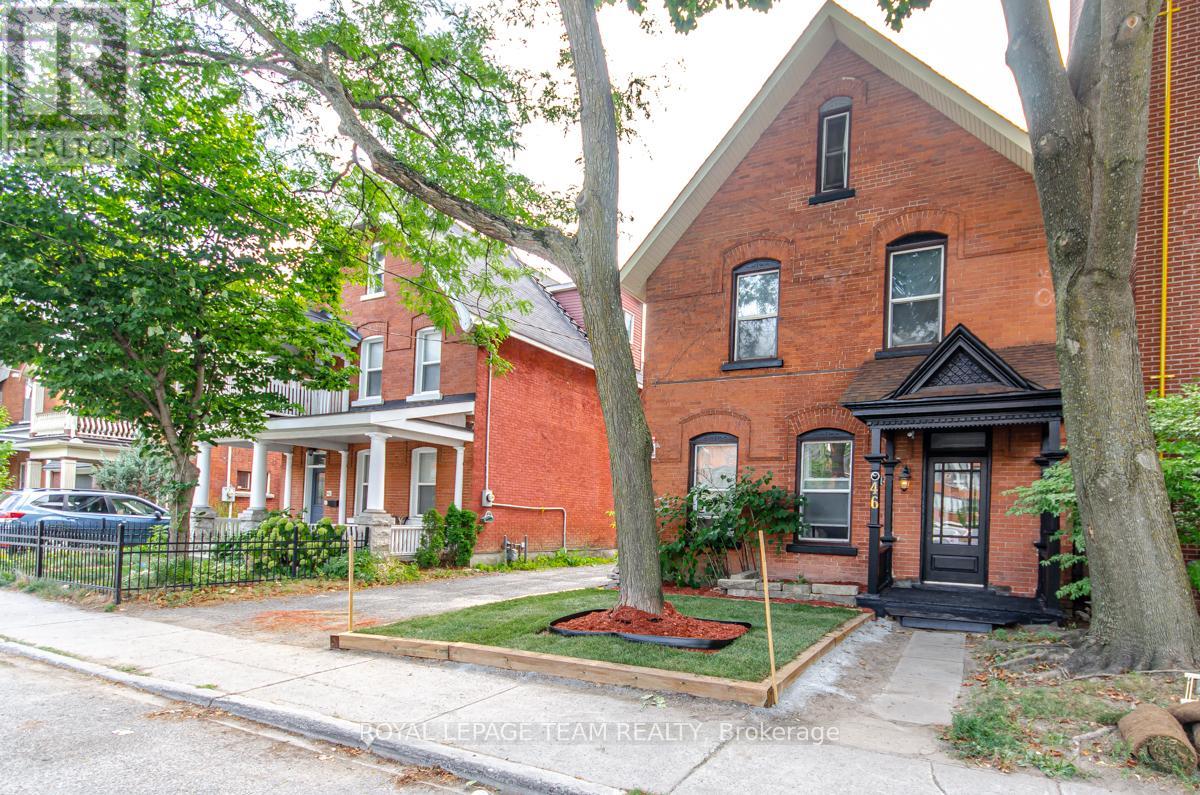 46 James Street, Ottawa, Ontario  K2P 0T6 - Photo 2 - X12388009