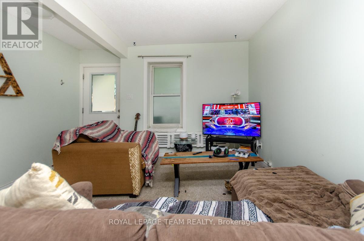 395 Mcleod Street, Ottawa, Ontario  K2P 1A5 - Photo 7 - X12388016