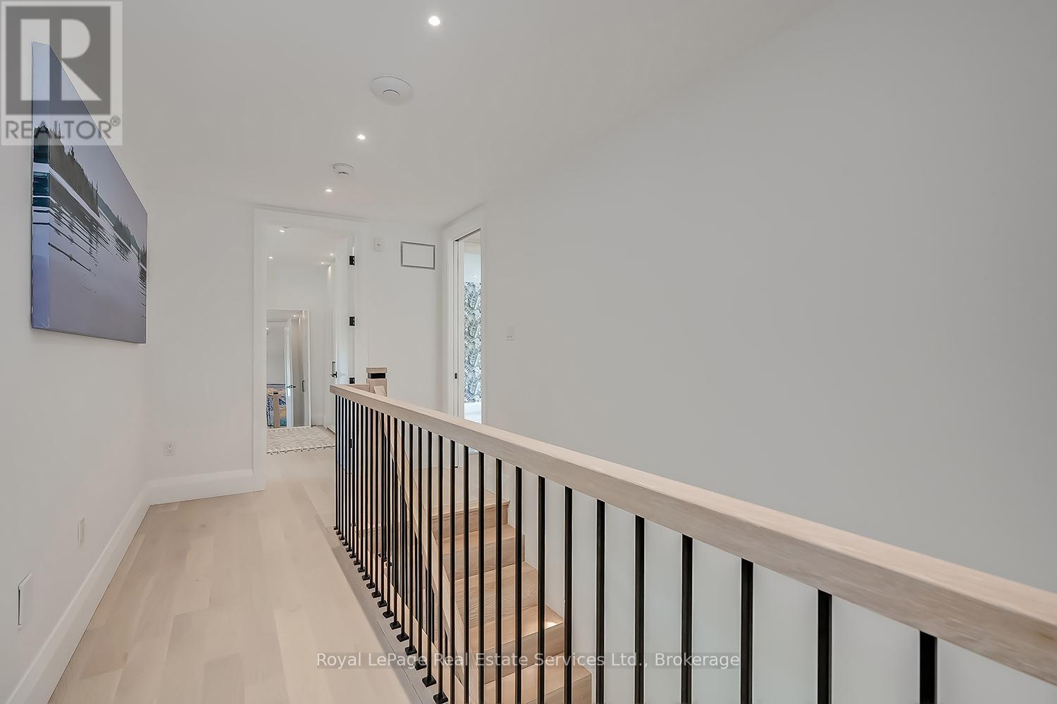 111 Judith Crescent, Hamilton, Ontario  L9G 1L3 - Photo 23 - X12387995