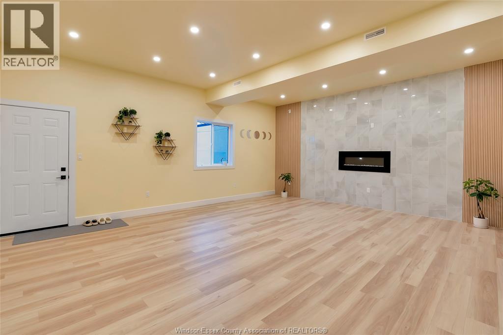 4667 Wyandotte Street East, Windsor, Ontario  N8Y 1H6 - Photo 31 - 25022666