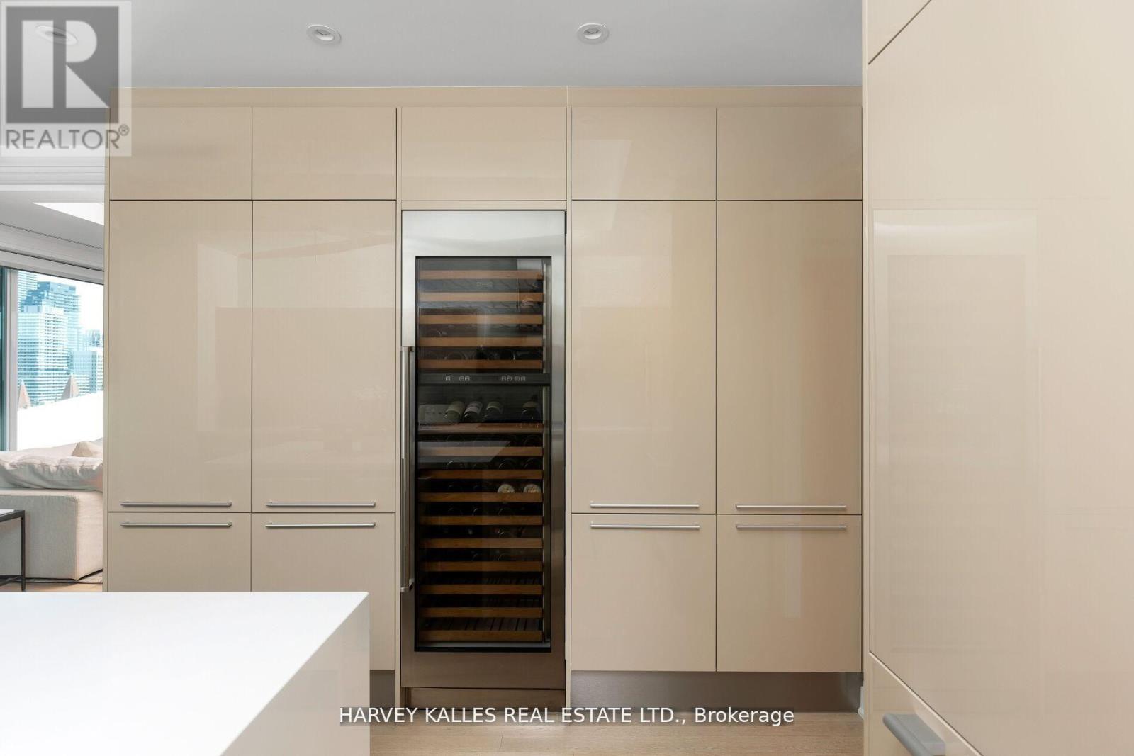 1202 - 206 Bloor Street W, Toronto, Ontario  M5S 1T8 - Photo 11 - C12387811