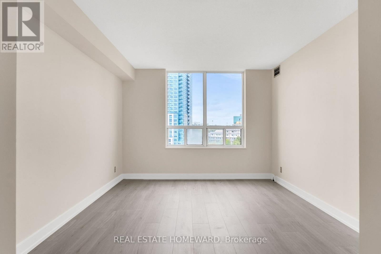 1006 - 215 Wynford Drive Ne, Toronto (Flemingdon Park), Ontario  M3C 3P5 - Photo 28 - C12387849