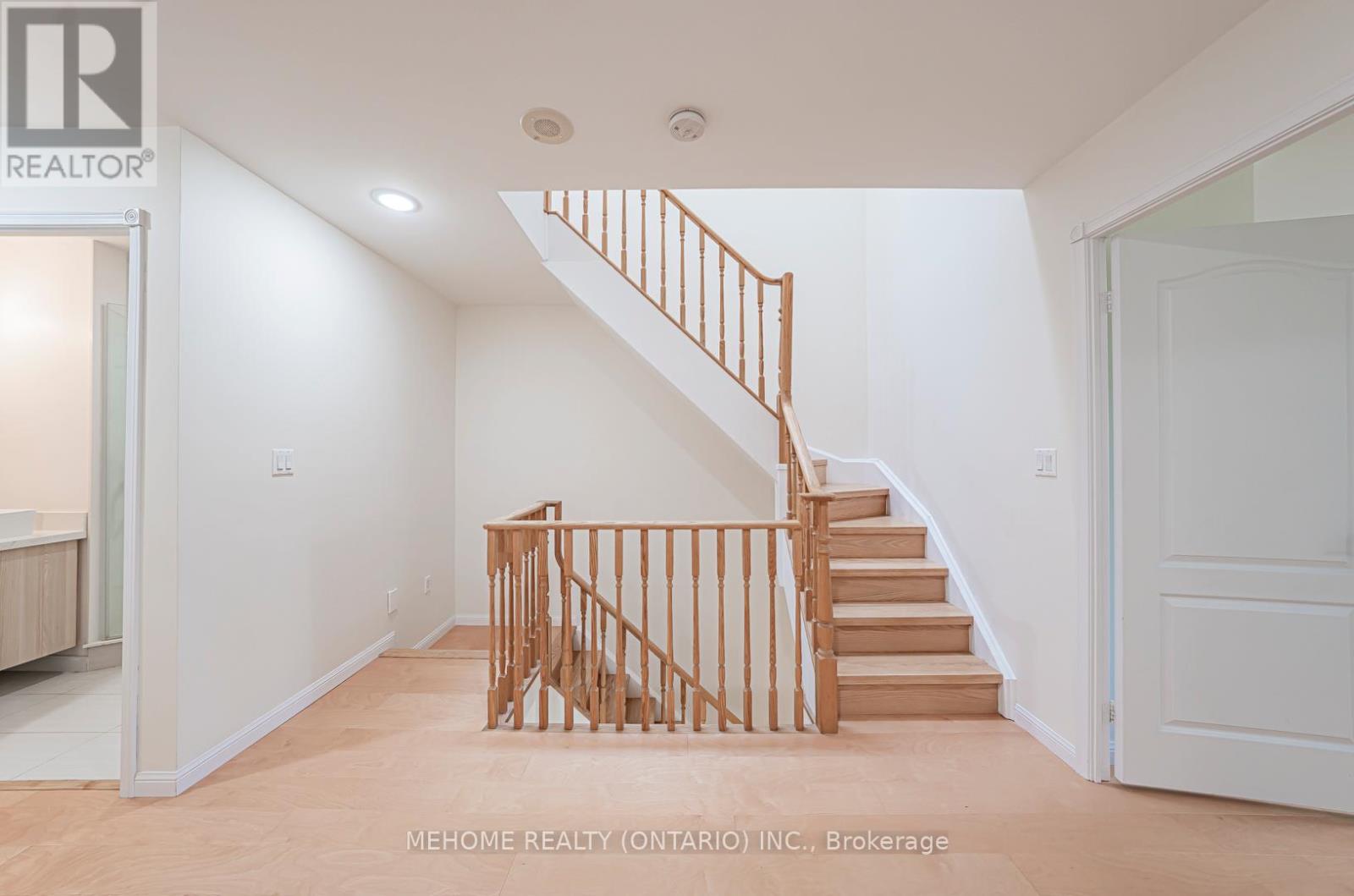 1227 - 28 Sommerset Way, Toronto, Ontario  M2N 6W7 - Photo 13 - C12387872