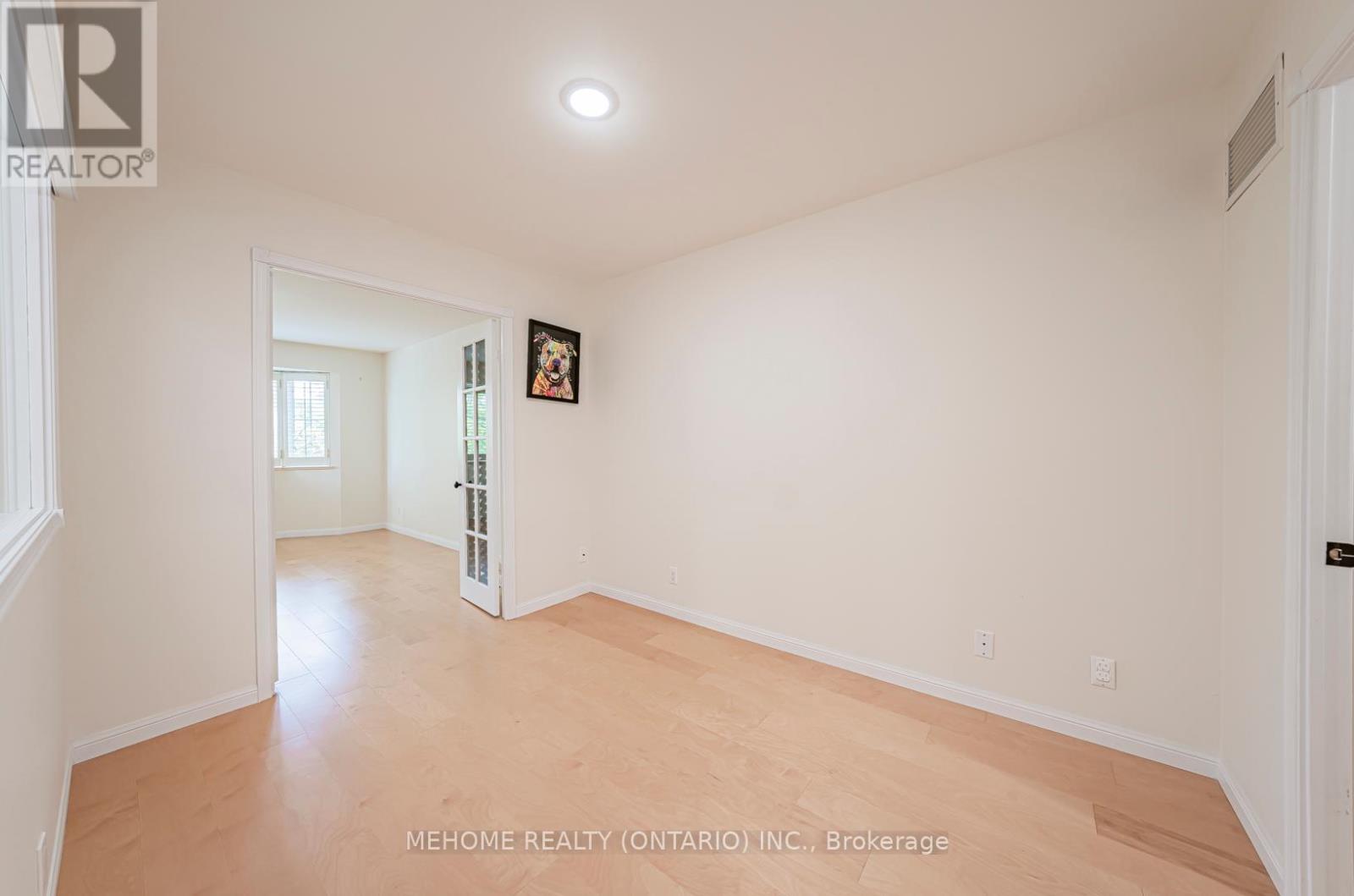 1227 - 28 Sommerset Way, Toronto, Ontario  M2N 6W7 - Photo 18 - C12387872