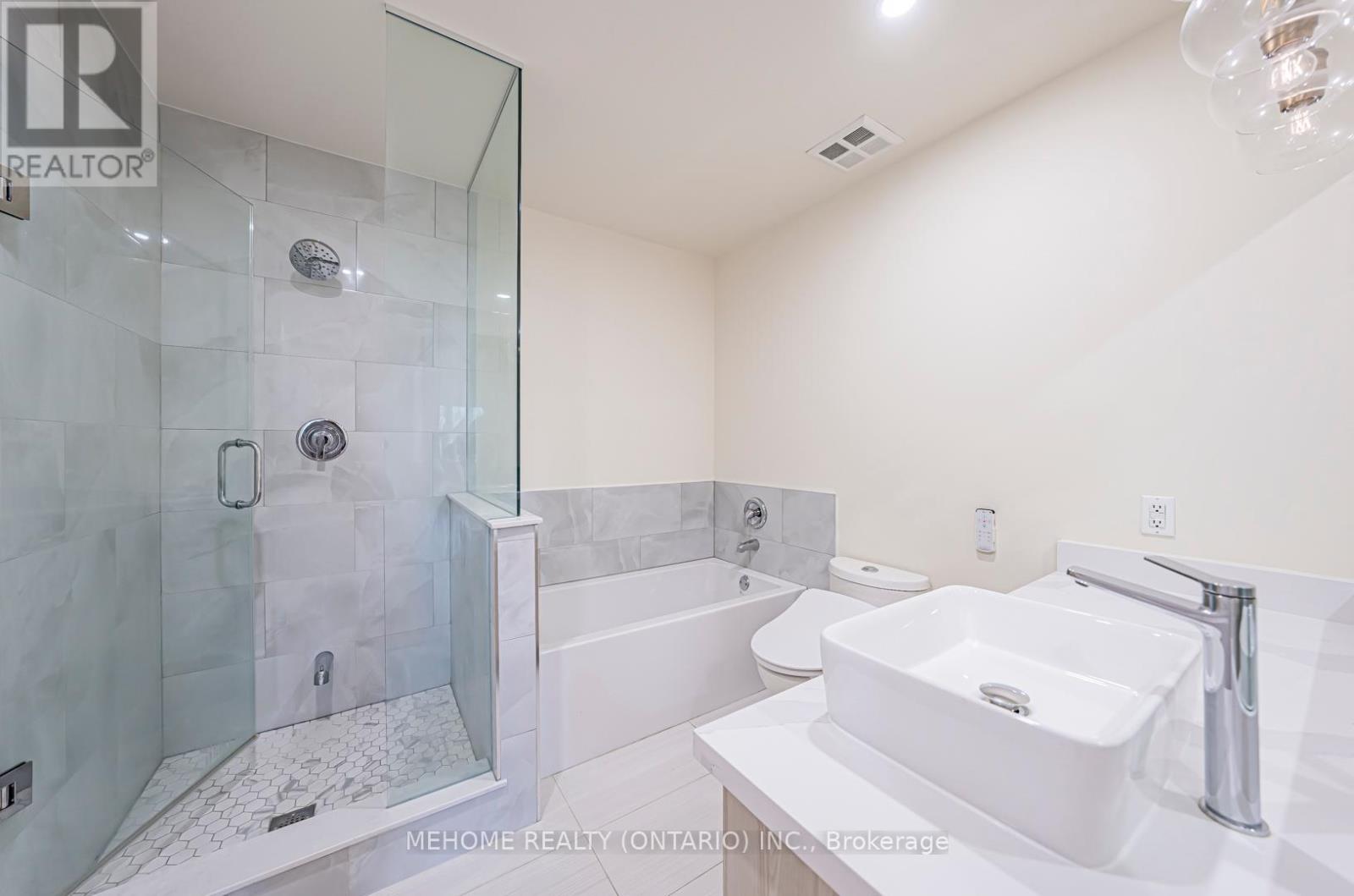 1227 - 28 Sommerset Way, Toronto, Ontario  M2N 6W7 - Photo 20 - C12387872