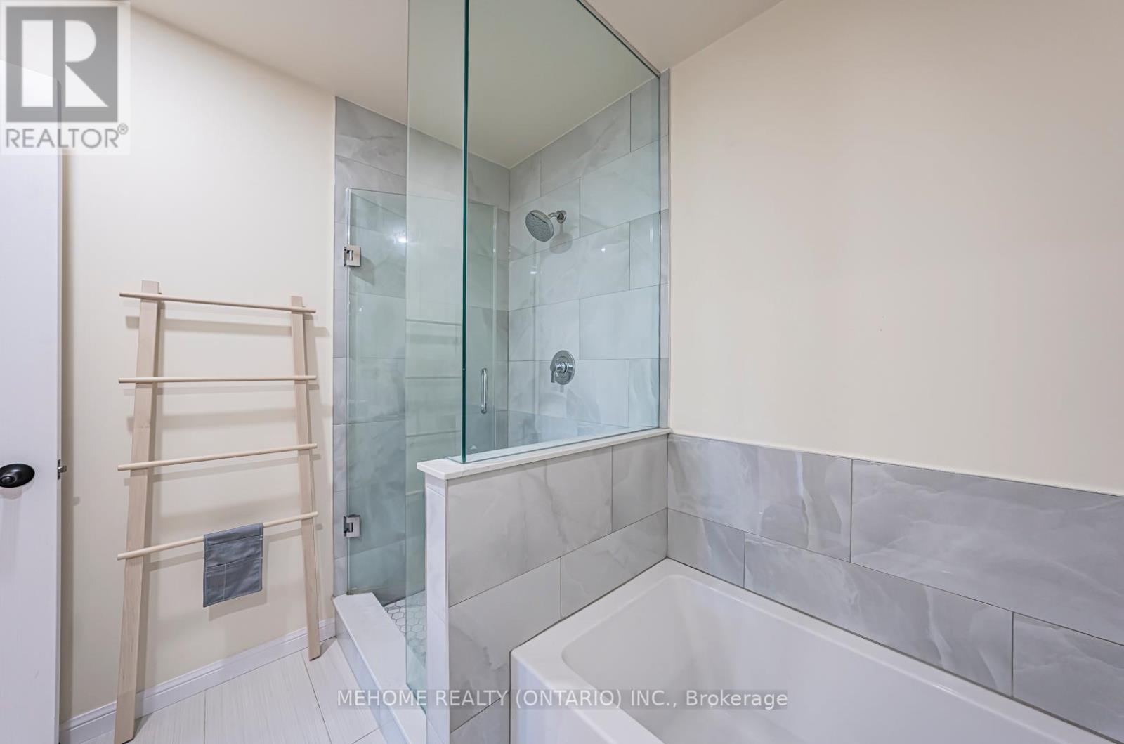 1227 - 28 Sommerset Way, Toronto, Ontario  M2N 6W7 - Photo 21 - C12387872