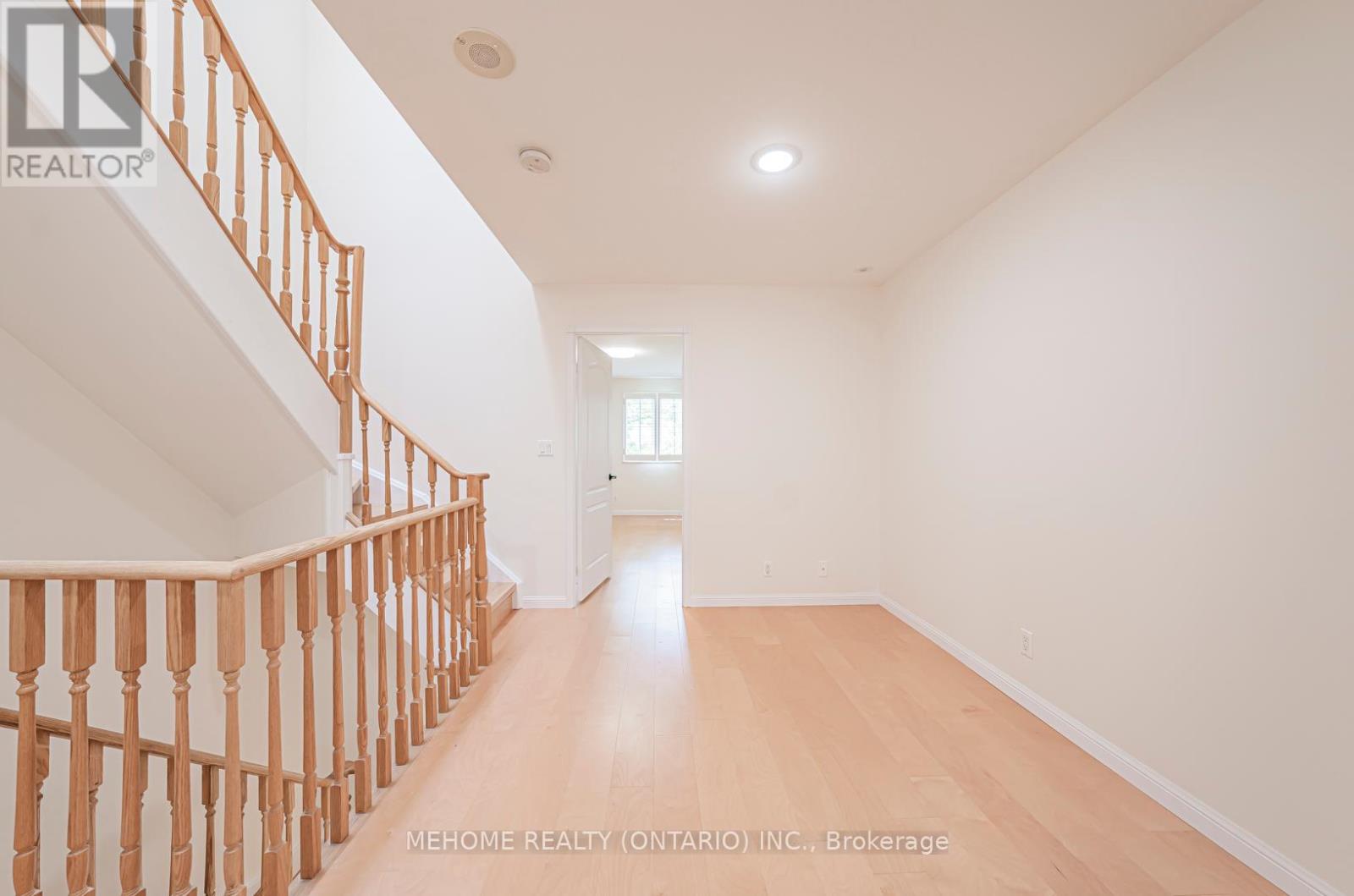 1227 - 28 Sommerset Way, Toronto, Ontario  M2N 6W7 - Photo 9 - C12387872