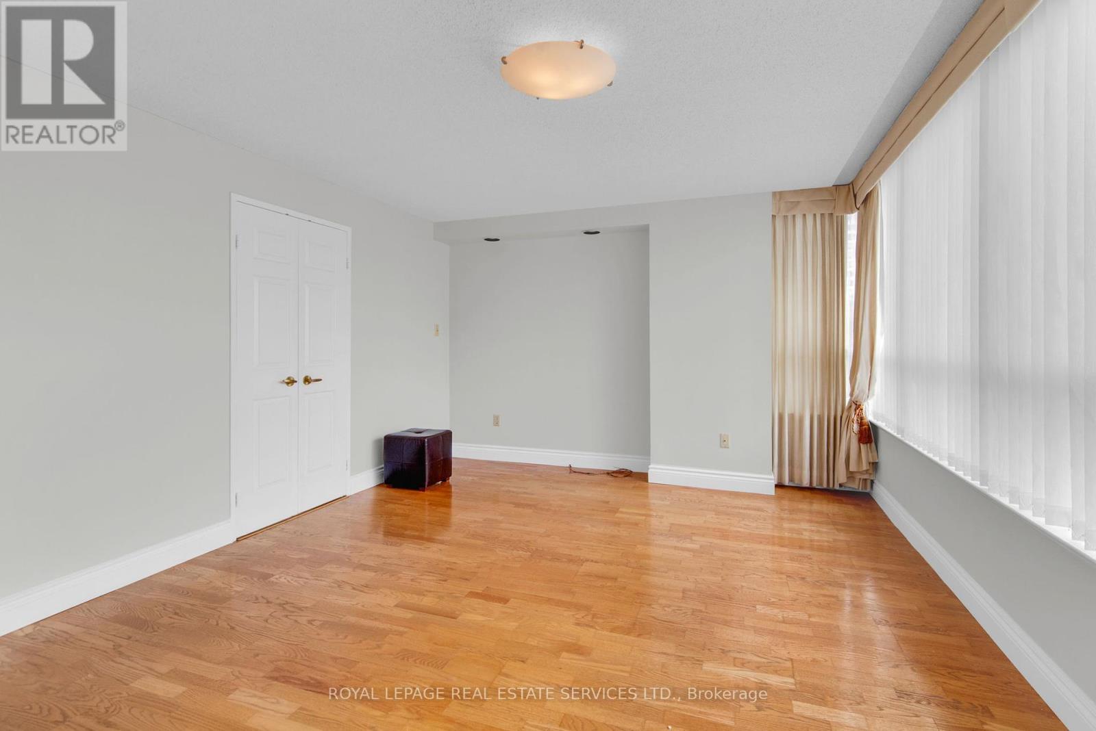 609 - 130 Carlton Street, Toronto, Ontario  M5A 4K3 - Photo 17 - C12387890