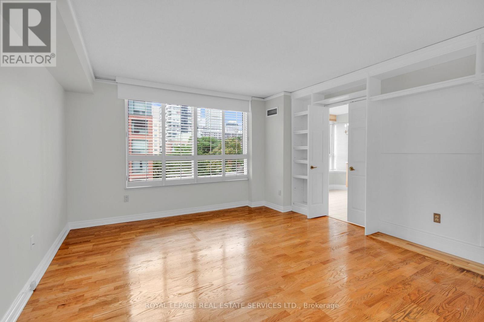 609 - 130 Carlton Street, Toronto, Ontario  M5A 4K3 - Photo 27 - C12387890